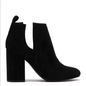 Steve Madden Norelle Black Suede Bootie